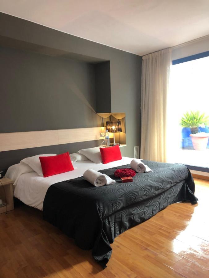 Hotel Marisqueria Cal Tet أولاستارتيت المظهر الخارجي الصورة